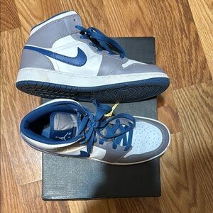 Jordan Athletic Shoes - Blue and Gray